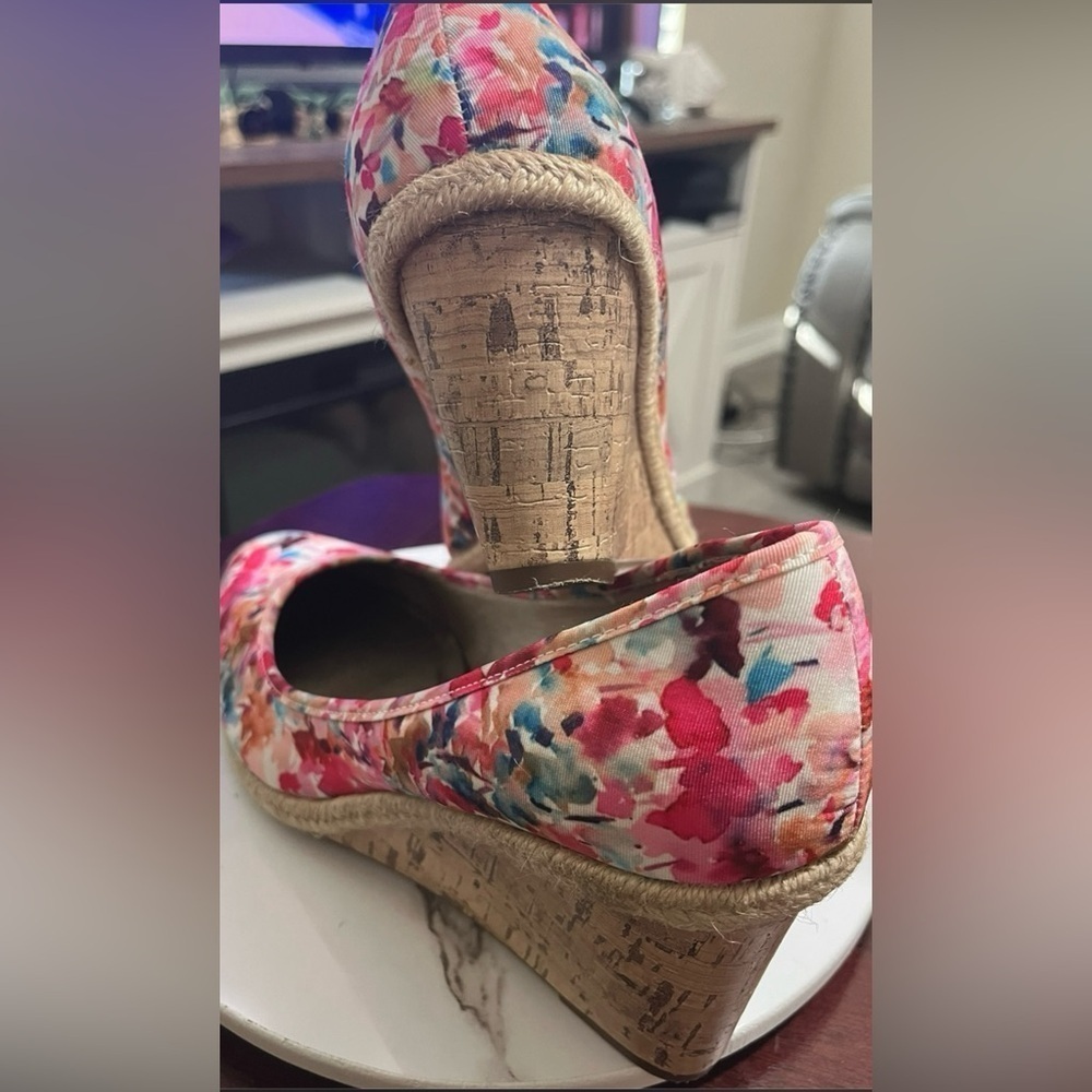 Life Stride Pink White Blue Floral Watercolor Cork Wedge Slip On High Heels 10M - Picture 10 of 13